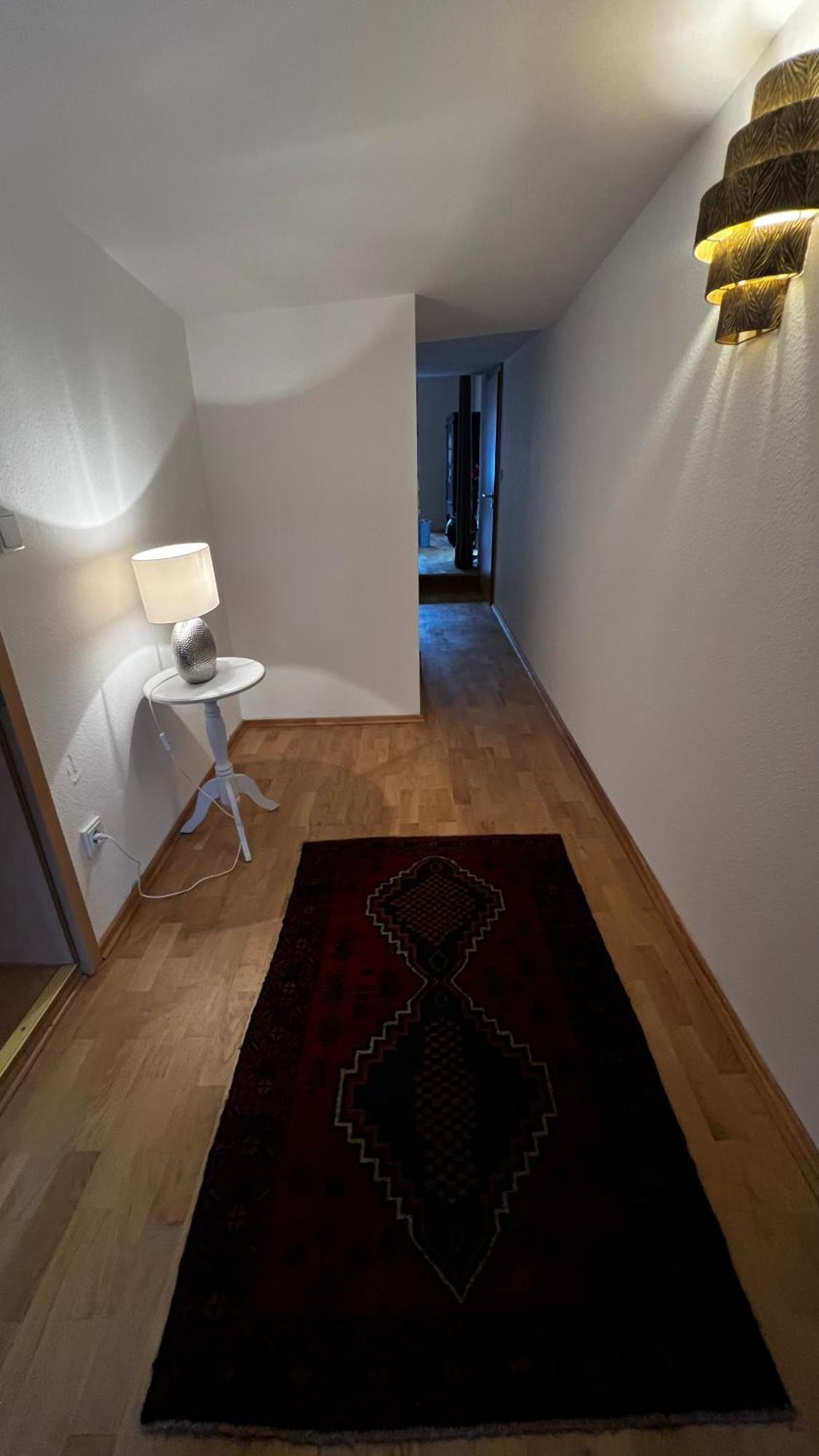 Apartment Downtown No 3 *